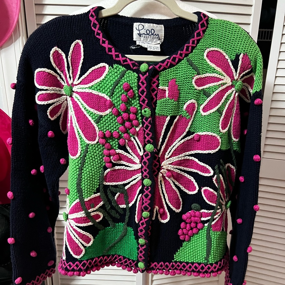 Vintage White Label Lilly Pulitzer Black and Pink Floral Sweater